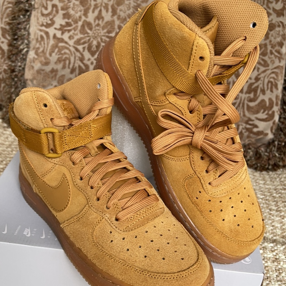 Nike Air Force 1 Hight LV8 3 Youth - Picture 10 of 16